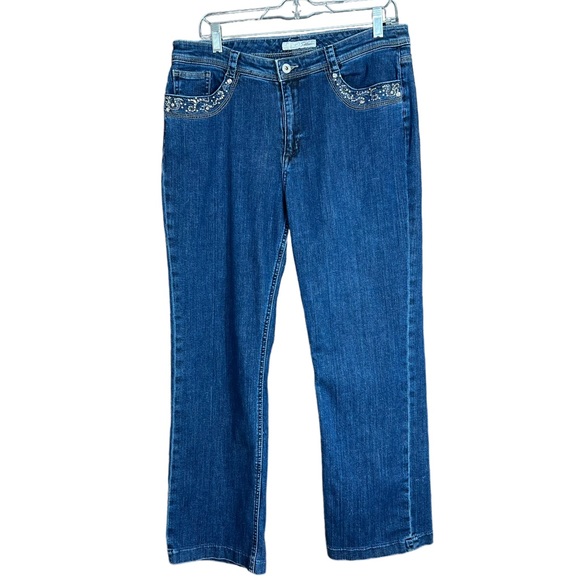Chico's Platinum Sonvino Embellished Straight Leg Jeans Women's Size 2.5 Short - Picture 2 of 9